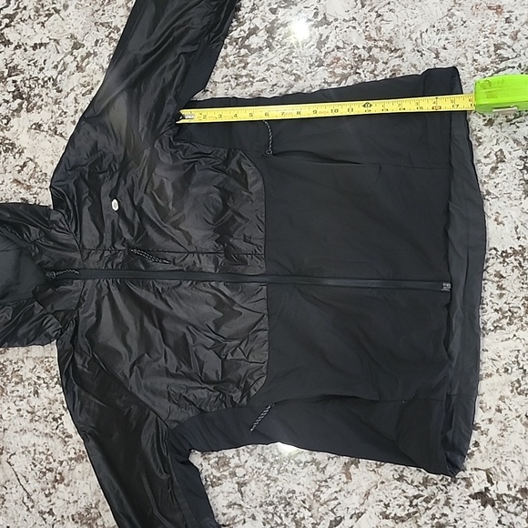 Womens XL Mountain Hardware Jacket - Picture 3 of 7